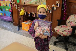 Weedsport Elementary students celebrate the 100th day of school