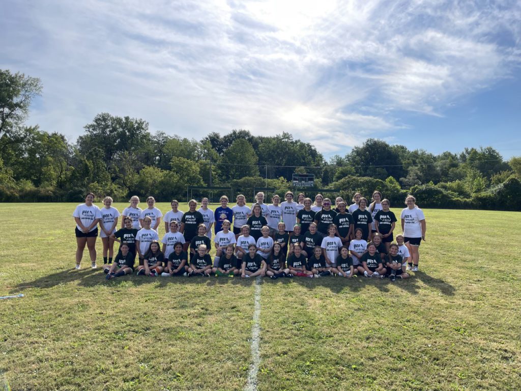 34 students participated in the 2022 Field Hockey Champ Camp