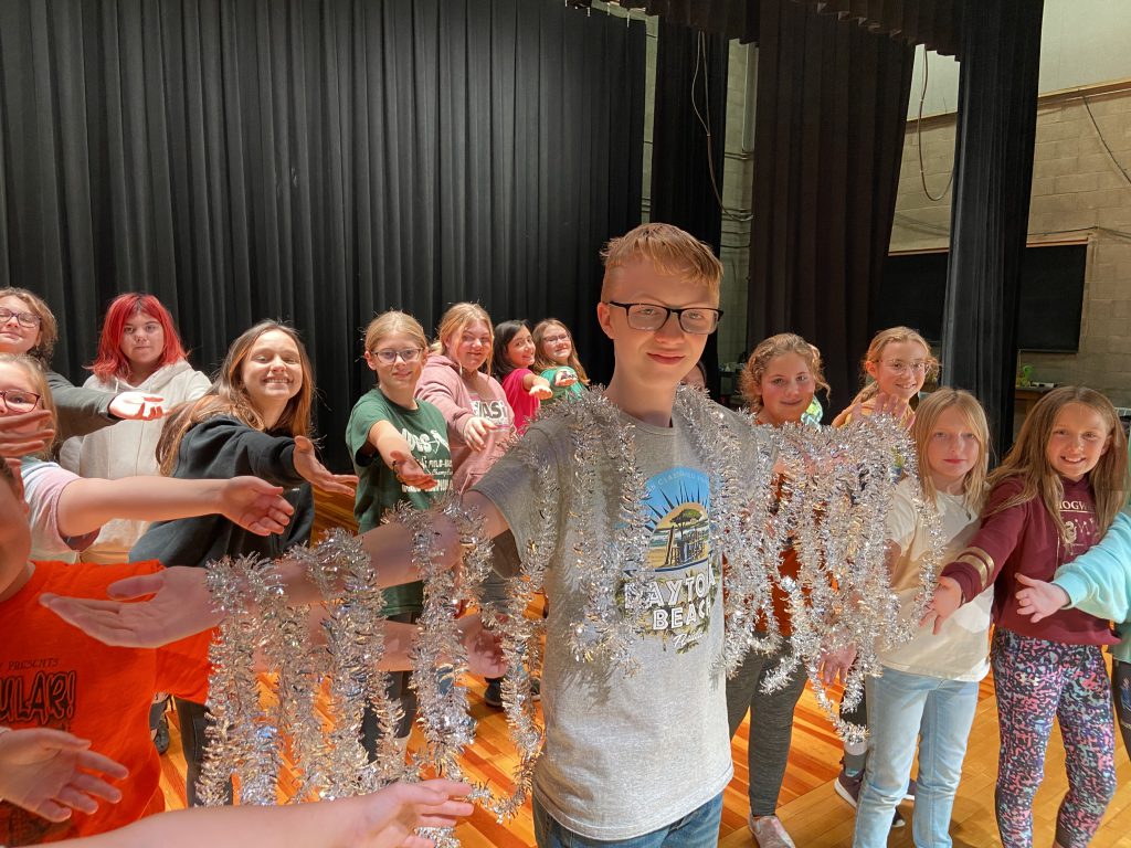 Students rehearse the 2022 middle school musical, Rudloph the Red-Nosed Reindeer